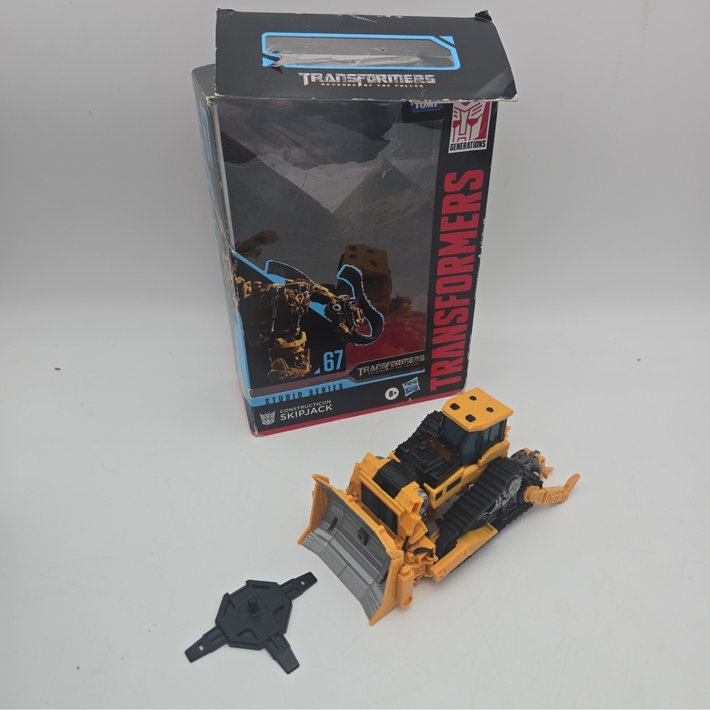 Hasbro The Fallen Constructicon Skipjack 6.5 inch Action Figure - E7214